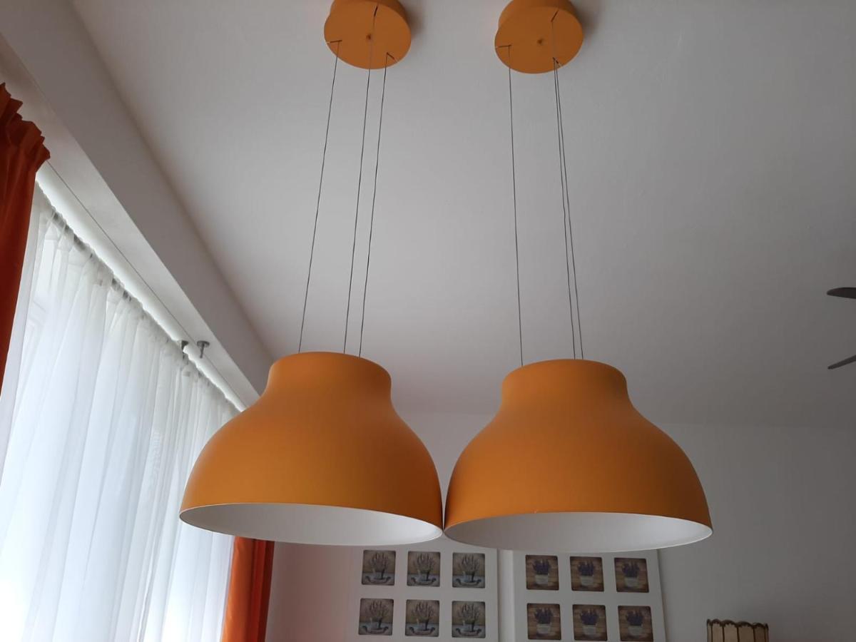 Zluty Apartman A6 V Chomutove Appartement Buitenkant foto